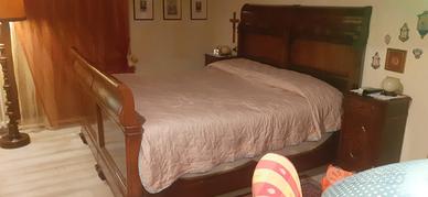 Letto matrimoniale antico
