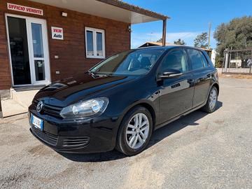 VOLKSWAGEN Golf 1.6 TDI 105cv 5 porte