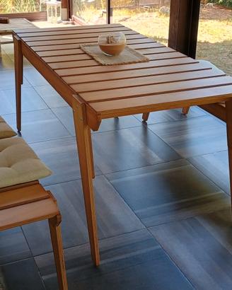 Tavolo e panche in legno da veranda o giardino