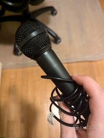 Microfono con cavo