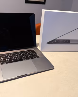 APPLE MACBOOK PRO 15 2018 i7 2,6 GHz 32GB RAM 1TB