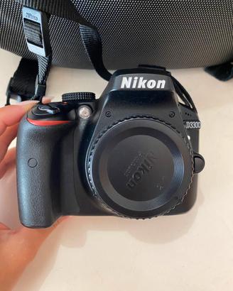📸 Nikon D3300 + 2 obiettivi + zaino – PERFETTA