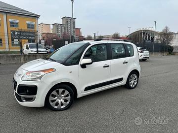 Citroen C3 Picasso 1.4 VTi 95 GPL della casa fino 