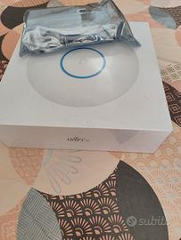 Access Point UniFi U6 Long-Range + Alimentatore