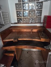 scrivania o banco orafo 