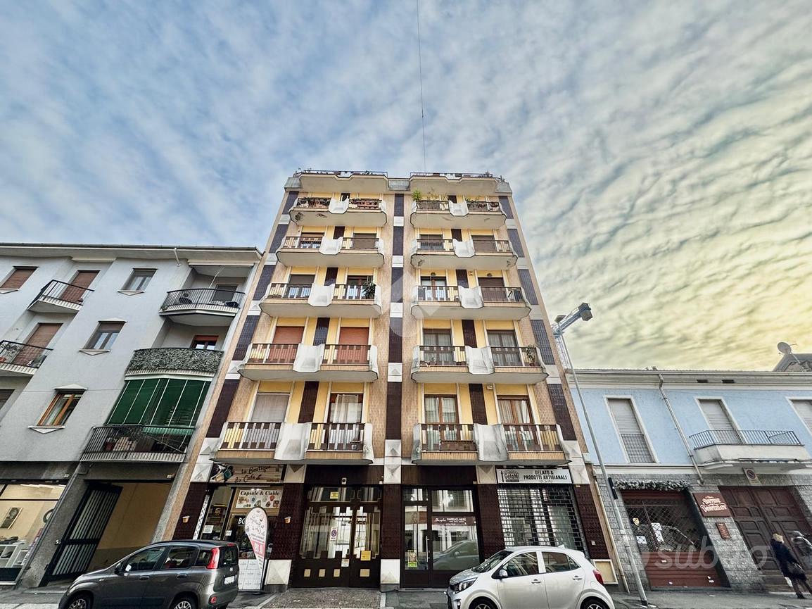 5 LOCALI A NOVARA - Vista 5