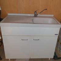 Lavello in ceramica con mobiletto