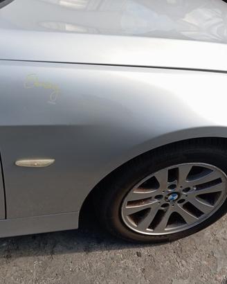 Parafango anteriore dx BMW 320D 2007 mod SW N47D20