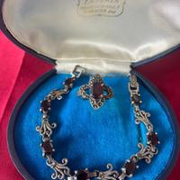 Set di bracciale e anello con granati