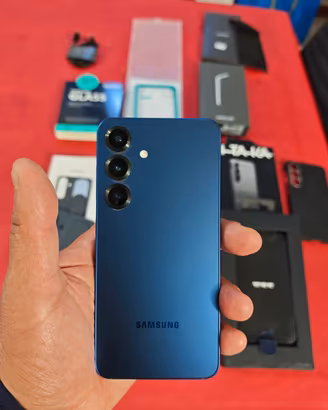 Samsung S25 color Navy 12/256 e 3 Cover