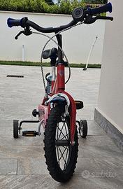 bicicletta con rotelle