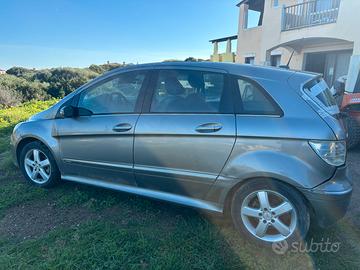 Mercedes Classe B 180