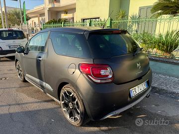 DS 3 Just Black
