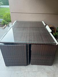 Tavolo da giardino in rattan sintetico con piano i