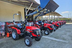 Trattore NUOVO Cosmo Vst 930 con caricatore front