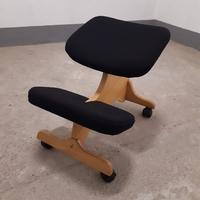 Sgabello ergonomico