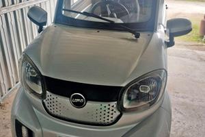 Quadriciclo Elettrico Scooter F4 Ufo senza patente