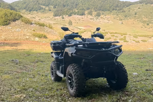 Quad CF 625 touring targa gialla