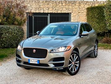 Jaguar F-Pace 240cv Portfolio
