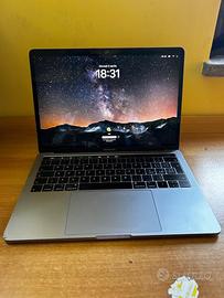 MacBook Pro 2018 – 8GB RAM / SSD 256GB