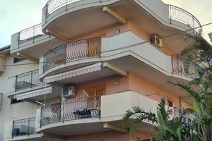 Grazioso bivani con terrazza a Sant'Anna-Mascali