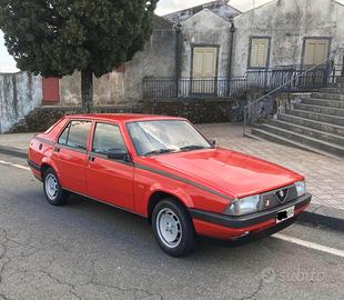 Alfa Romeo 75 prima serie 2.0 ASI del 1986