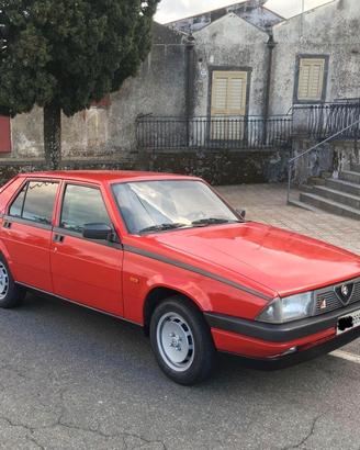 Alfa Romeo 75 prima serie 2.0 ASI del 1986