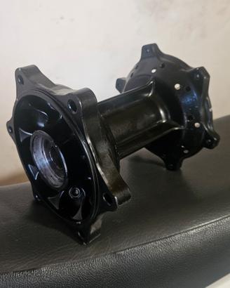 drz 400 mozzo posteriore 