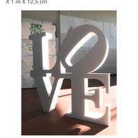 Scritta “LOVE”