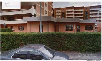 Fondo commerciale Multivani in Pisa via Cuppari