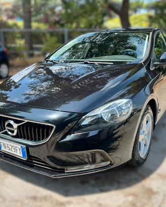 VOLVO V40 2.0 d2 Kinetic my18 - 2018