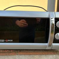 Forno Microonde Delonghi MW500