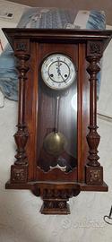 Antico Orologio a Pendolo da Parete