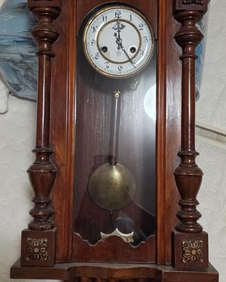 Antico Orologio a Pendolo da Parete