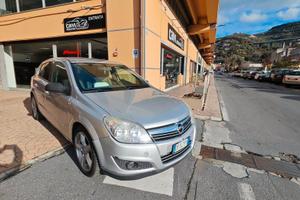 Opel Astra 1.7 CDTI 110CV 5 porte Cosmo