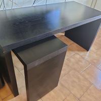 Scrivania IKEA MALM 151x65 con piano estraibile