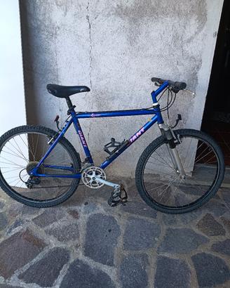 Mountain bike Giant escaper
