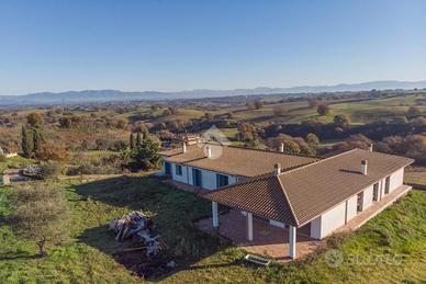 VILLA SINGOLA A MAGLIANO ROMANO