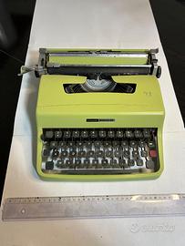 Macchina Da Scrivere OLIVETTI LETTERA 32 + Manuale