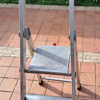 Scala in alluminio professionale con 3 scalini