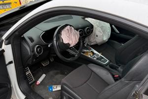 Audi TT Coupé 2.0 TFSI S tronic incidentata