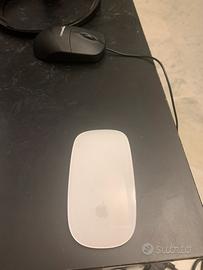 Stand By Mouse Apple ultima generazione. -perfetto