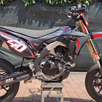 Honda supermoto