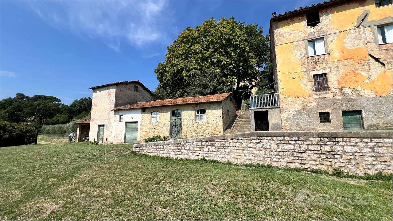 Compendio immobiliare per residenze o attività ric - Vista 5