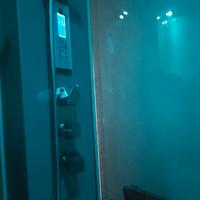 Cabina doccia, cromoterapia 