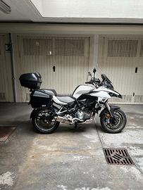 BENELLI TRK 502 (Patente A2)