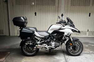 BENELLI TRK 502 (Patente A2)