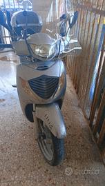 sh 125