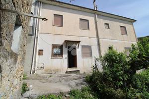 4 LOCALI A VIBONATI