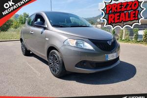 Lancia Ypsilon 1.0 FireFly 70cv Hybrid Oro